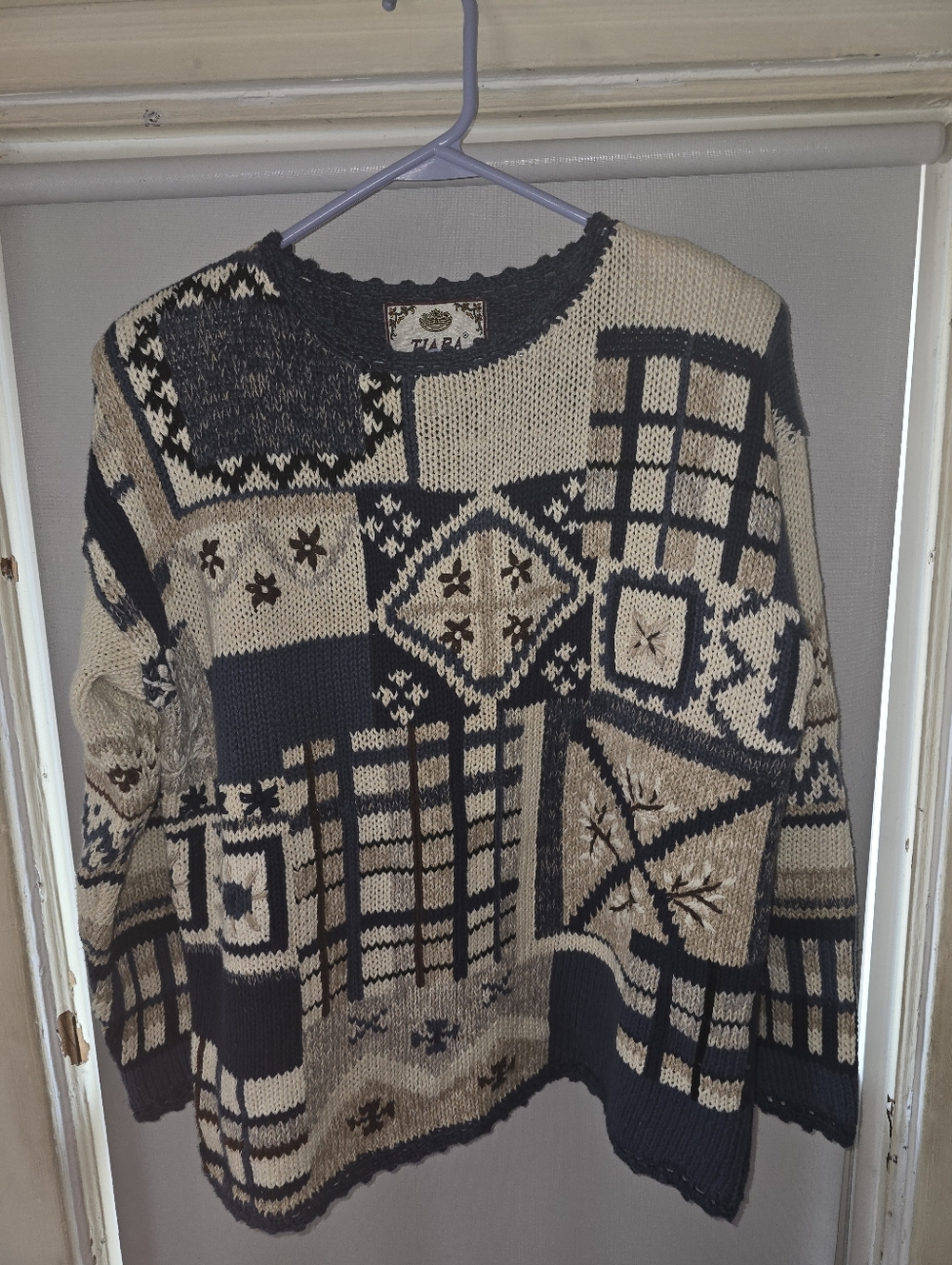 Vintage Tiara Women's Patchwork Crewneck Sweater